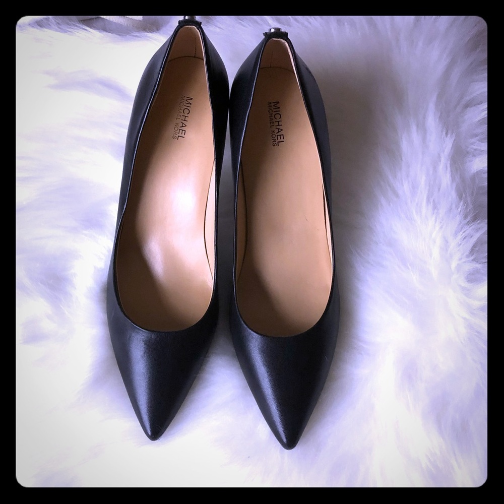 Beautiful new Michael Kors pumps 👠